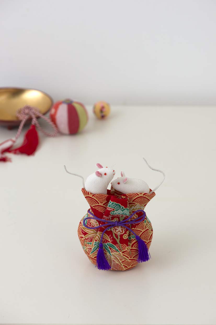 Bring Hapiness Zodiac Chirimen Animals - Japanese Craft Book