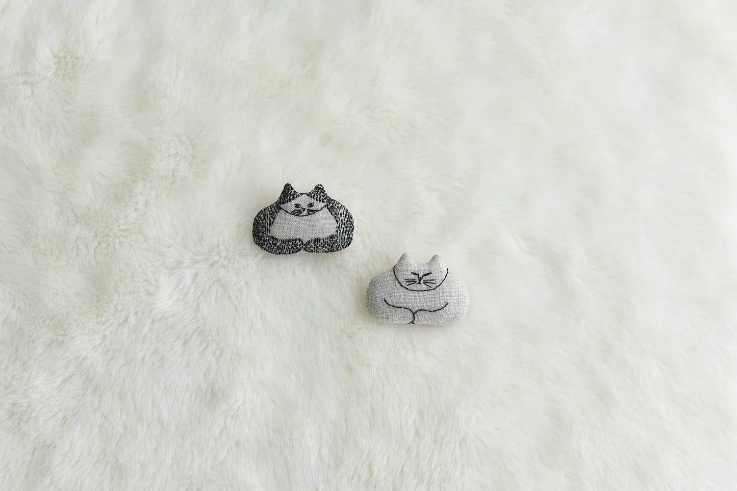 Nekogao's Cats Embroidery and Brooches - Japanese Craft Book