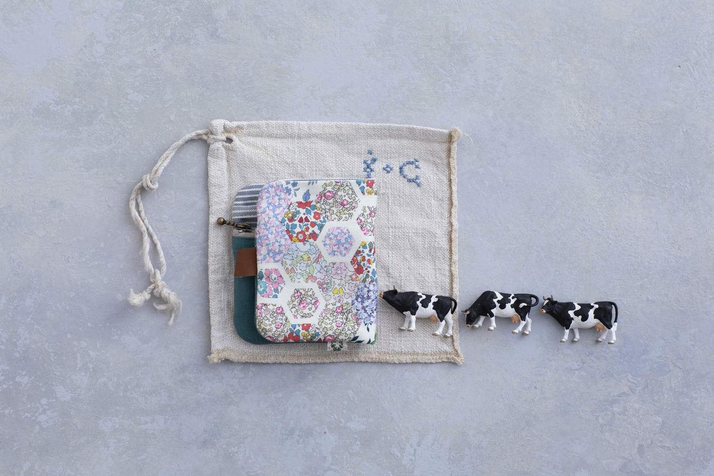 My Cute Wallets Made with Fabrics - Japanese Craft Book