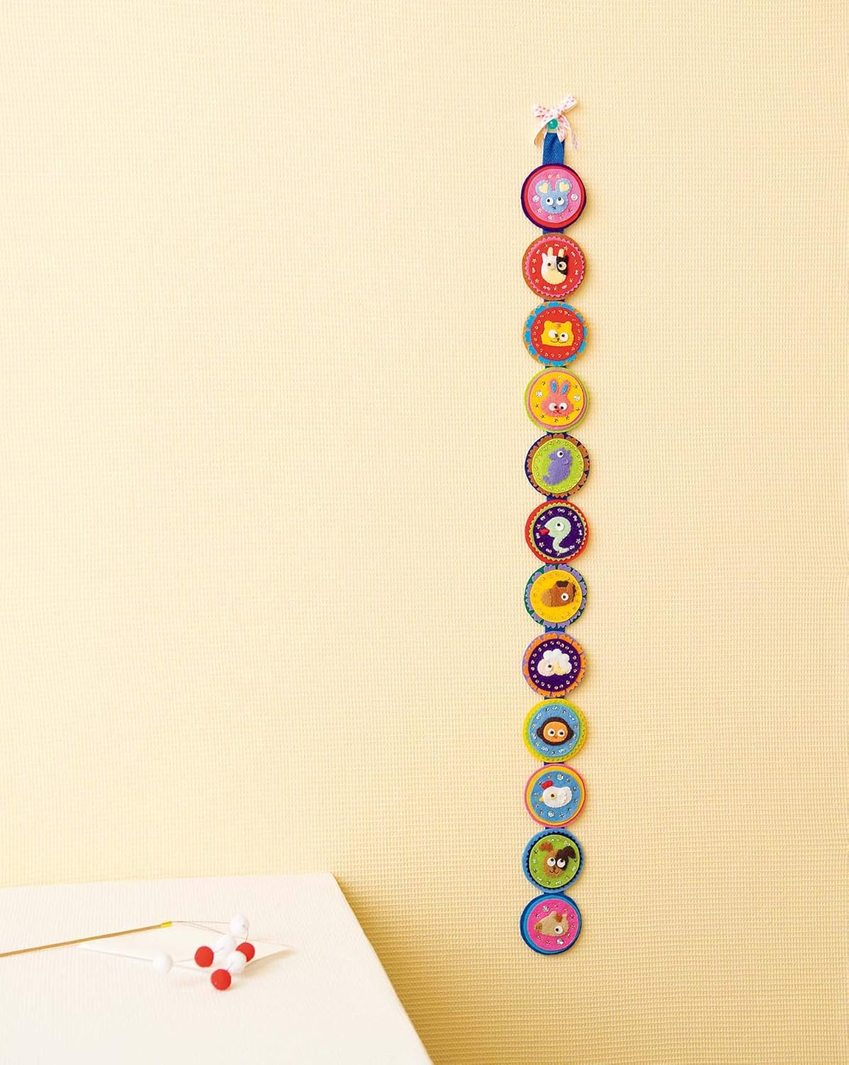 Very Cute Home Decor with Felt - Japanese Craft Book