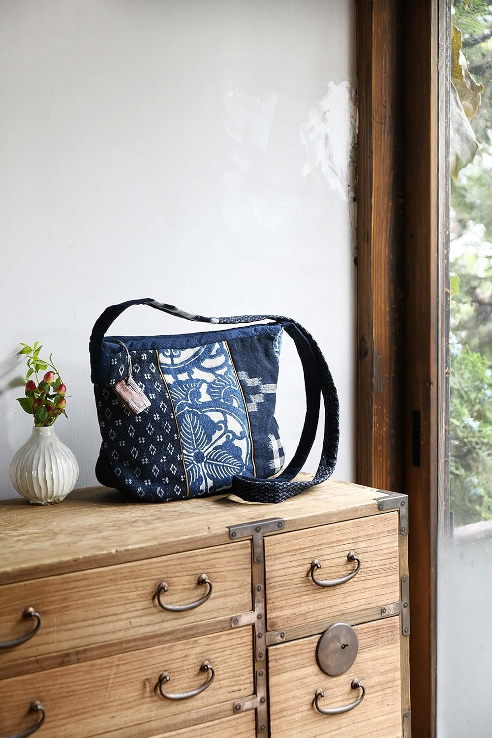 Indigo Fabrics and Oshima Tsumugi Fabric Bags - Japanese Craft Book