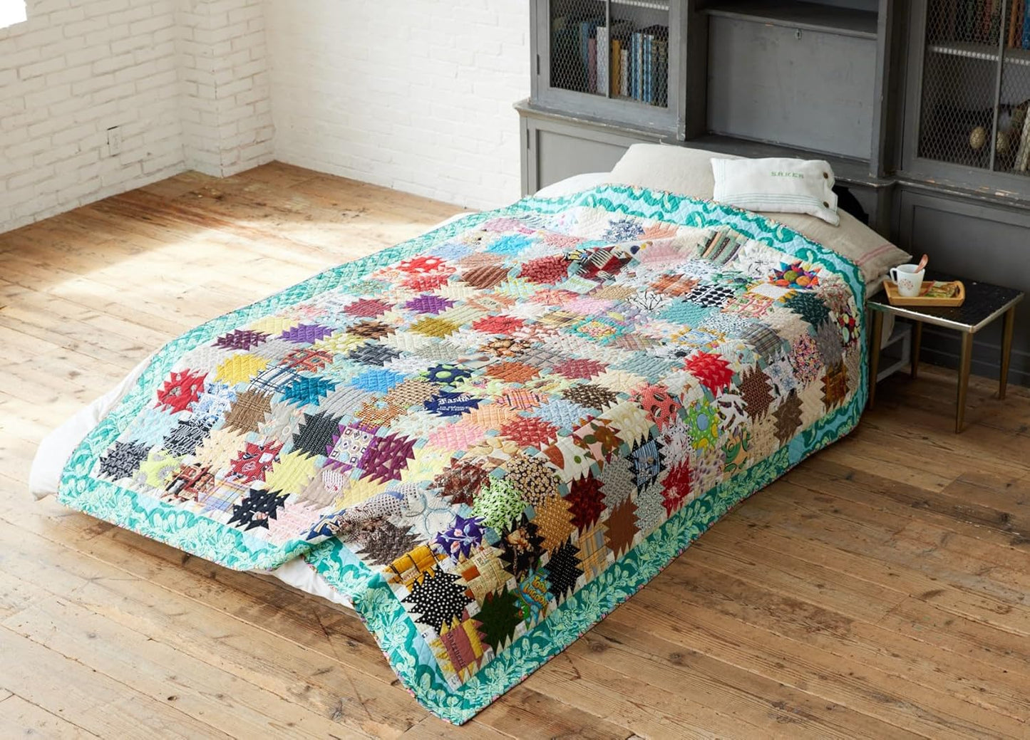 QUILTS JAPAN Winter 2024 - 2025 Vol 200 - Japanese Craft Book