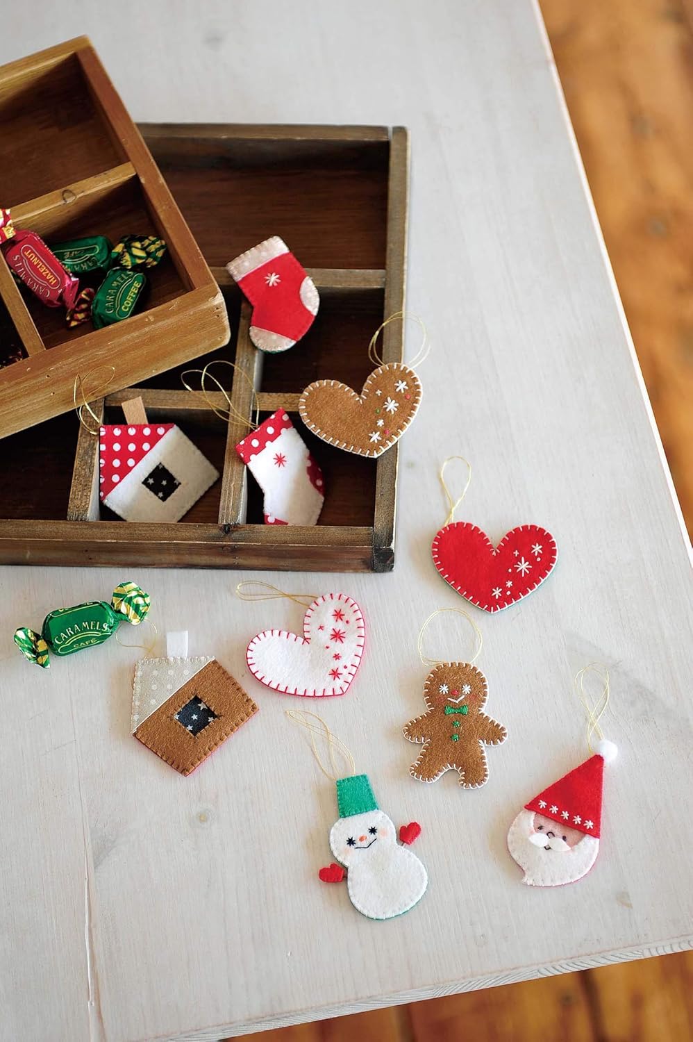 Very Cute Home Decor with Felt - Japanese Craft Book