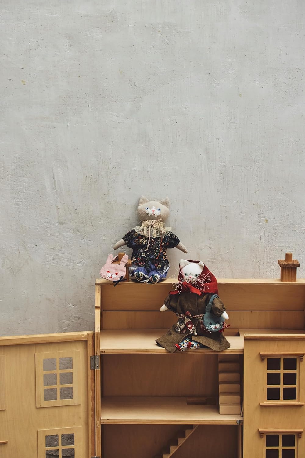 Cat Bags and Small Accessories Made with Linen  - Japanese Craft Book