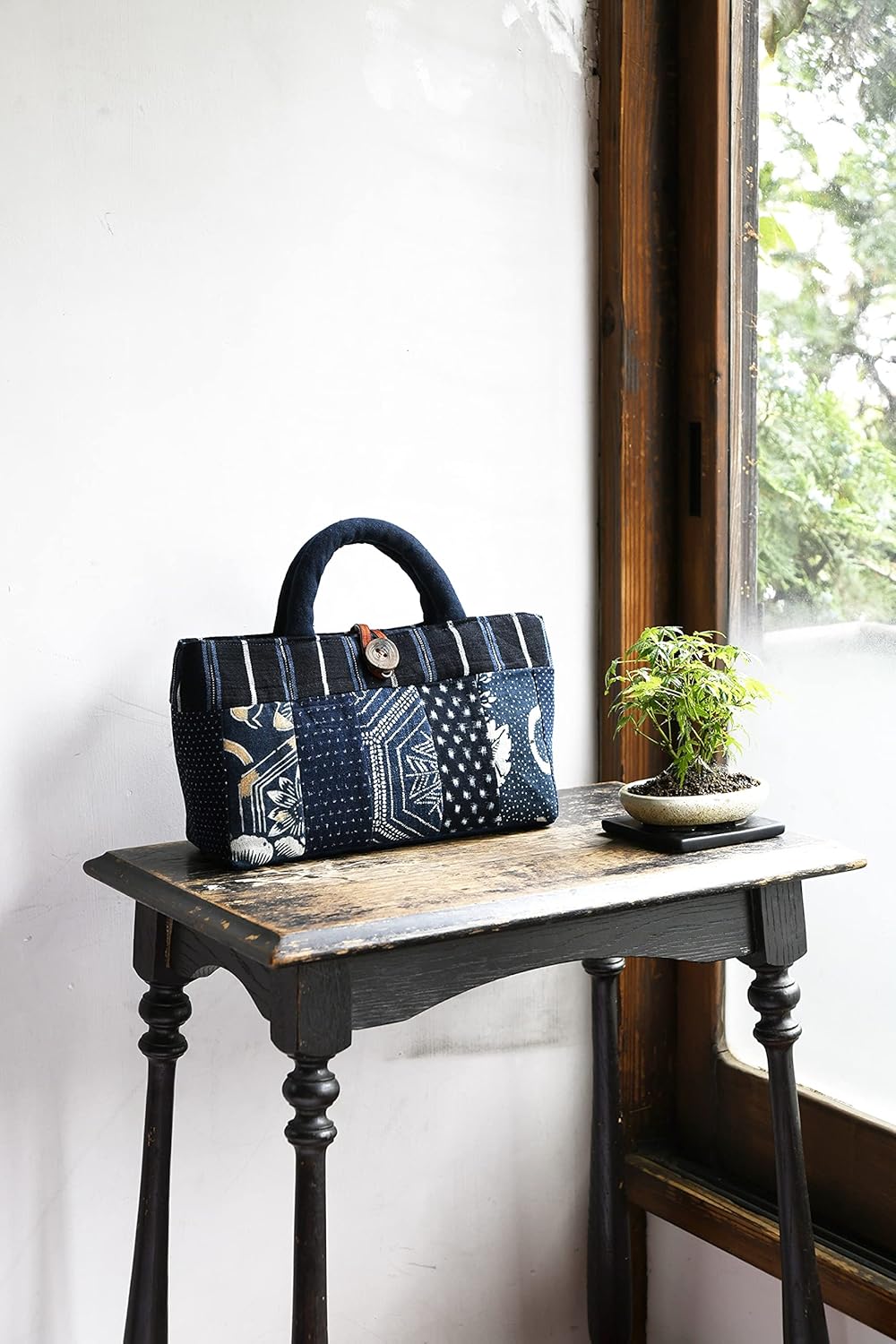 Indigo Fabrics and Oshima Tsumugi Fabric Bags - Japanese Craft Book