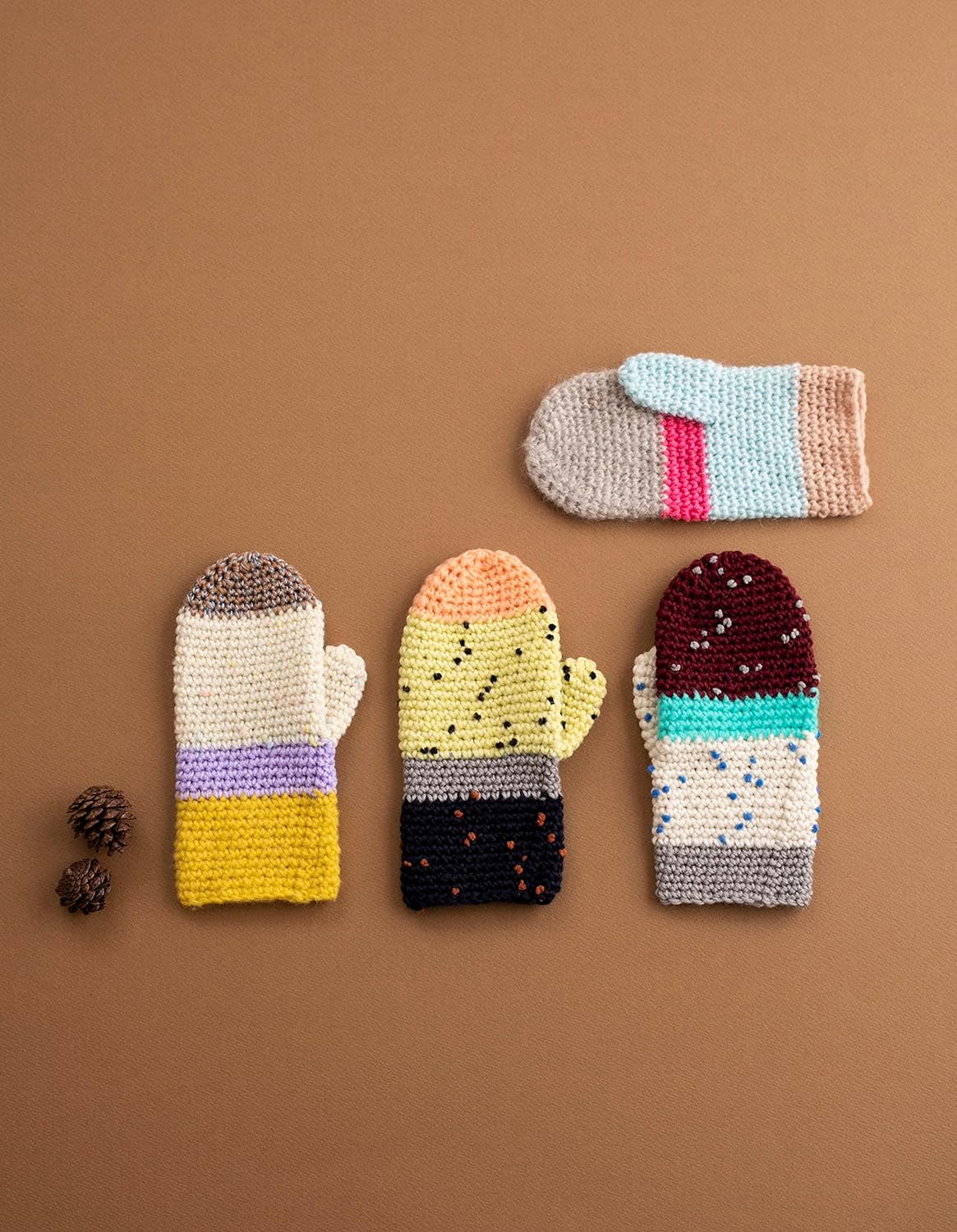 What do you make with leftover yarns? - Japanese Craft Book