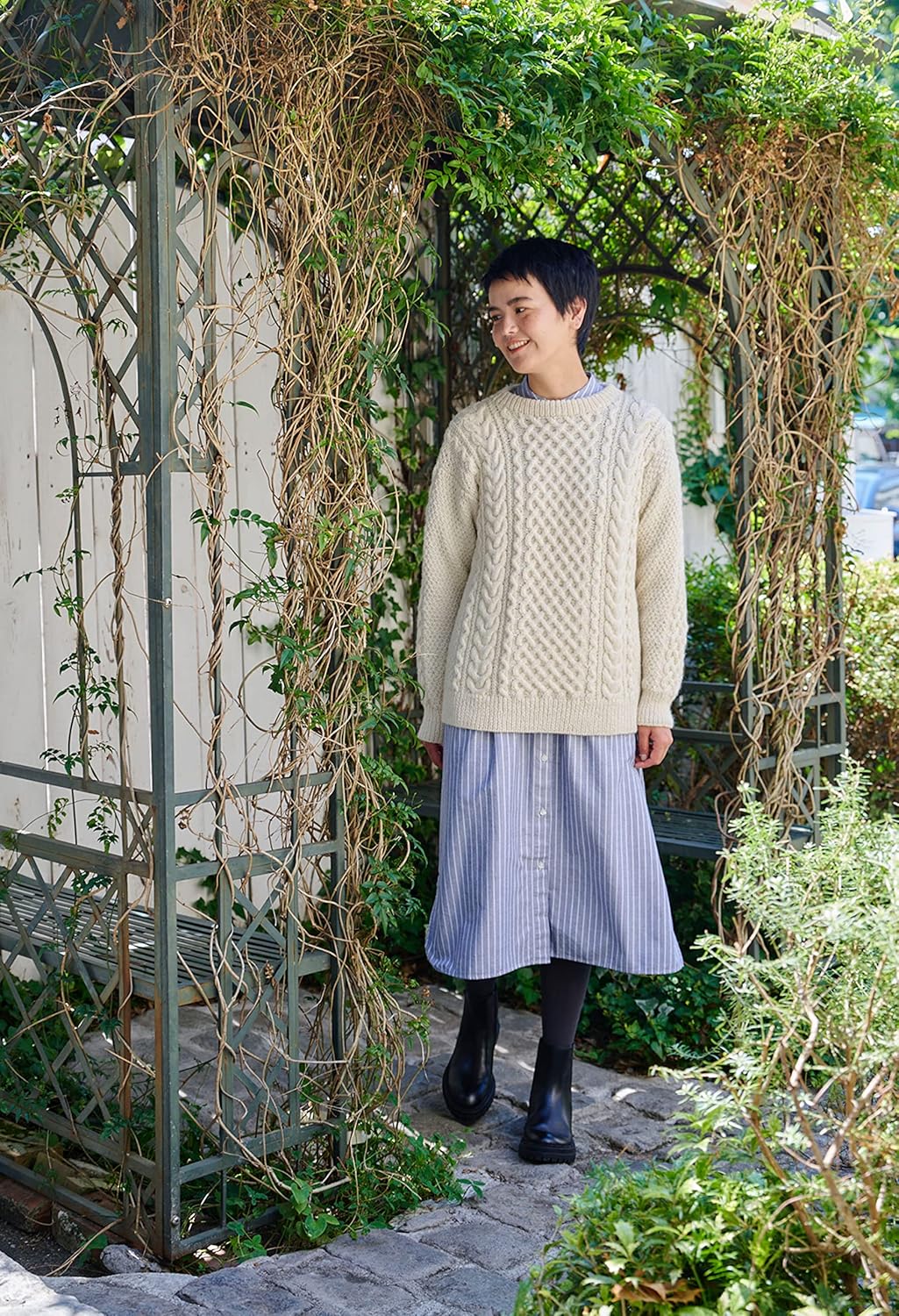 LET's Enjoy Aran Knitting Sweaters and Goods - Japanese Craft Book