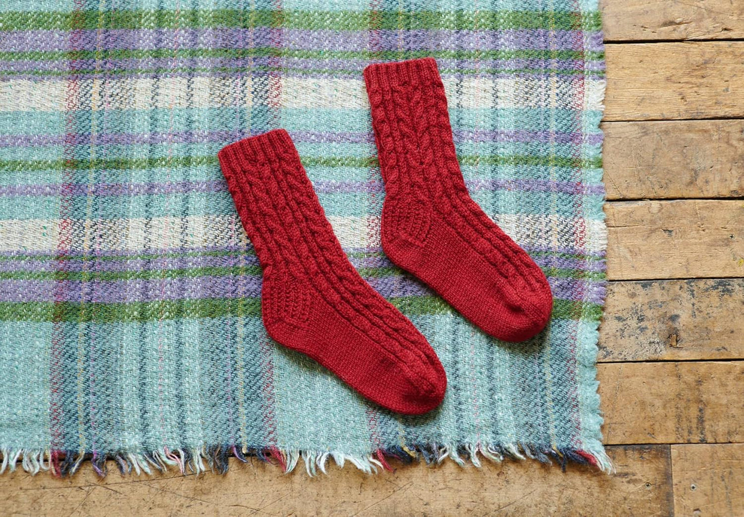 LET's Enjoy Aran Knitting Sweaters and Goods - Japanese Craft Book