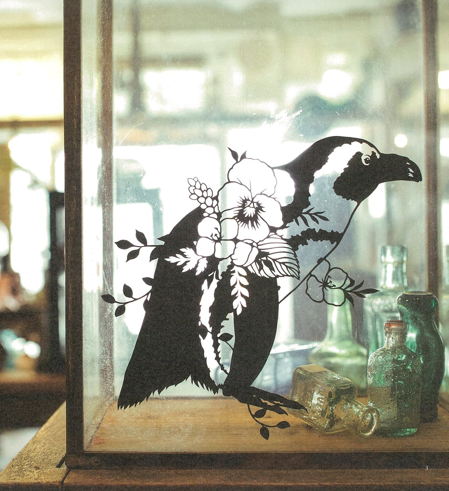 Paper Cutting Kirigami Arts Animals, Flowers and My Favorite Things by Garden - Japanese Craft Book
