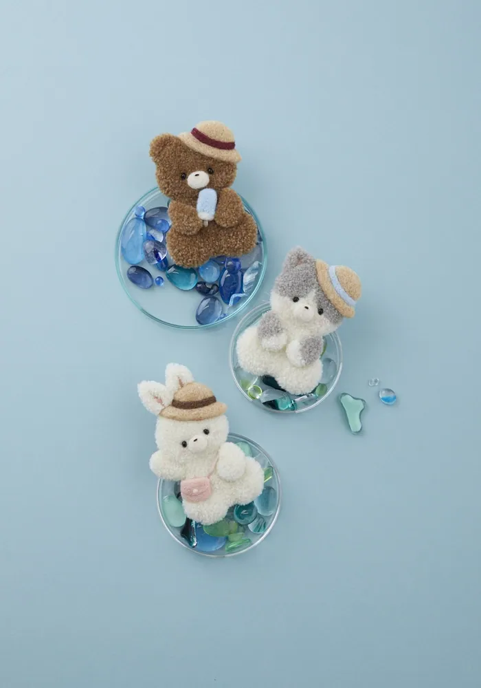 Cute & Fluffy Animals with Punch Needle: Easy Projects for Beginners – Japanese Craft Book