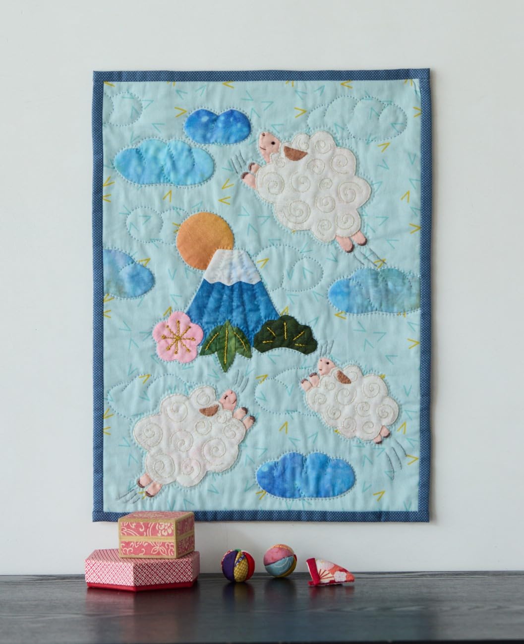 QUILTS JAPAN Autumn Fall 2026 Vol 207 - Japanese Craft Book