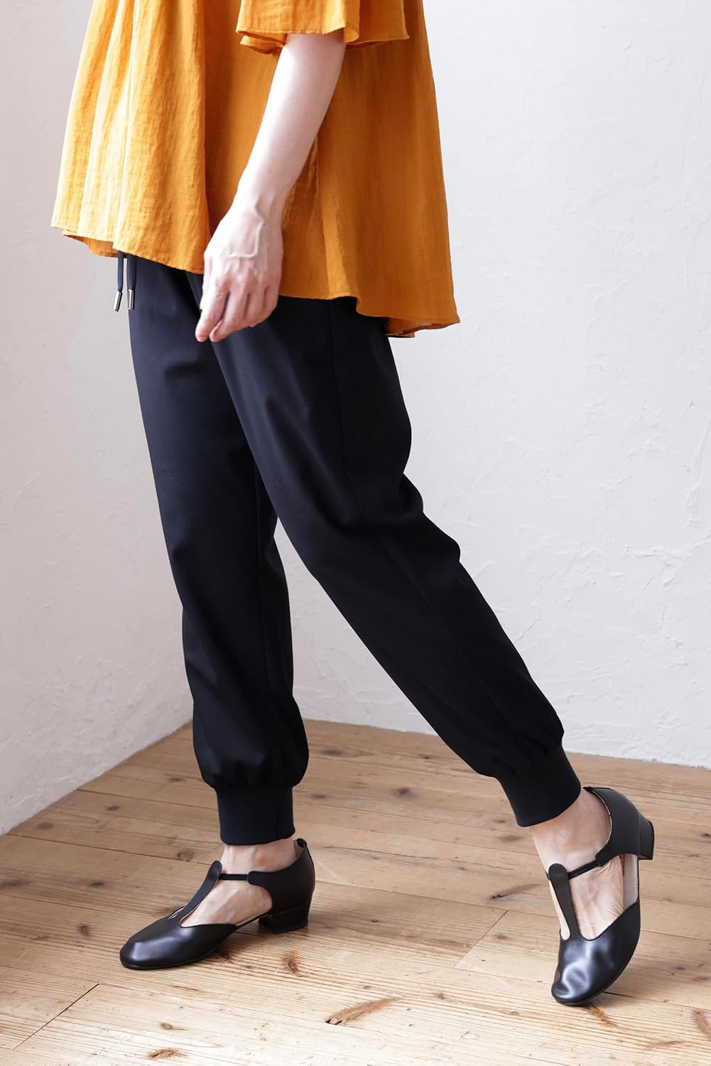 20 Pants : How to Sew Simple, Timeless Pants for Adults - Japanese Craft Pattern Book