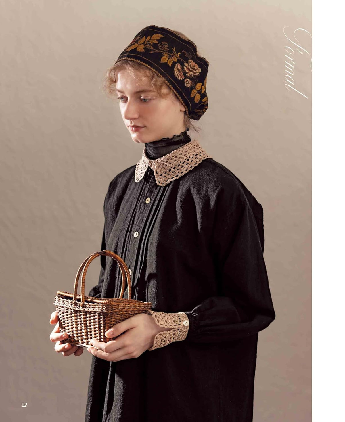 Antique-Style Crochet Lace Collars & Cuffs - Japanese Craft Book