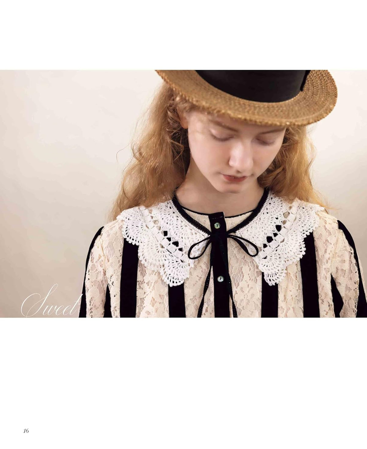 Antique-Style Crochet Lace Collars & Cuffs - Japanese Craft Book