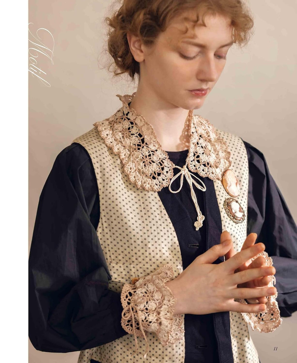 Antique-Style Crochet Lace Collars & Cuffs - Japanese Craft Book