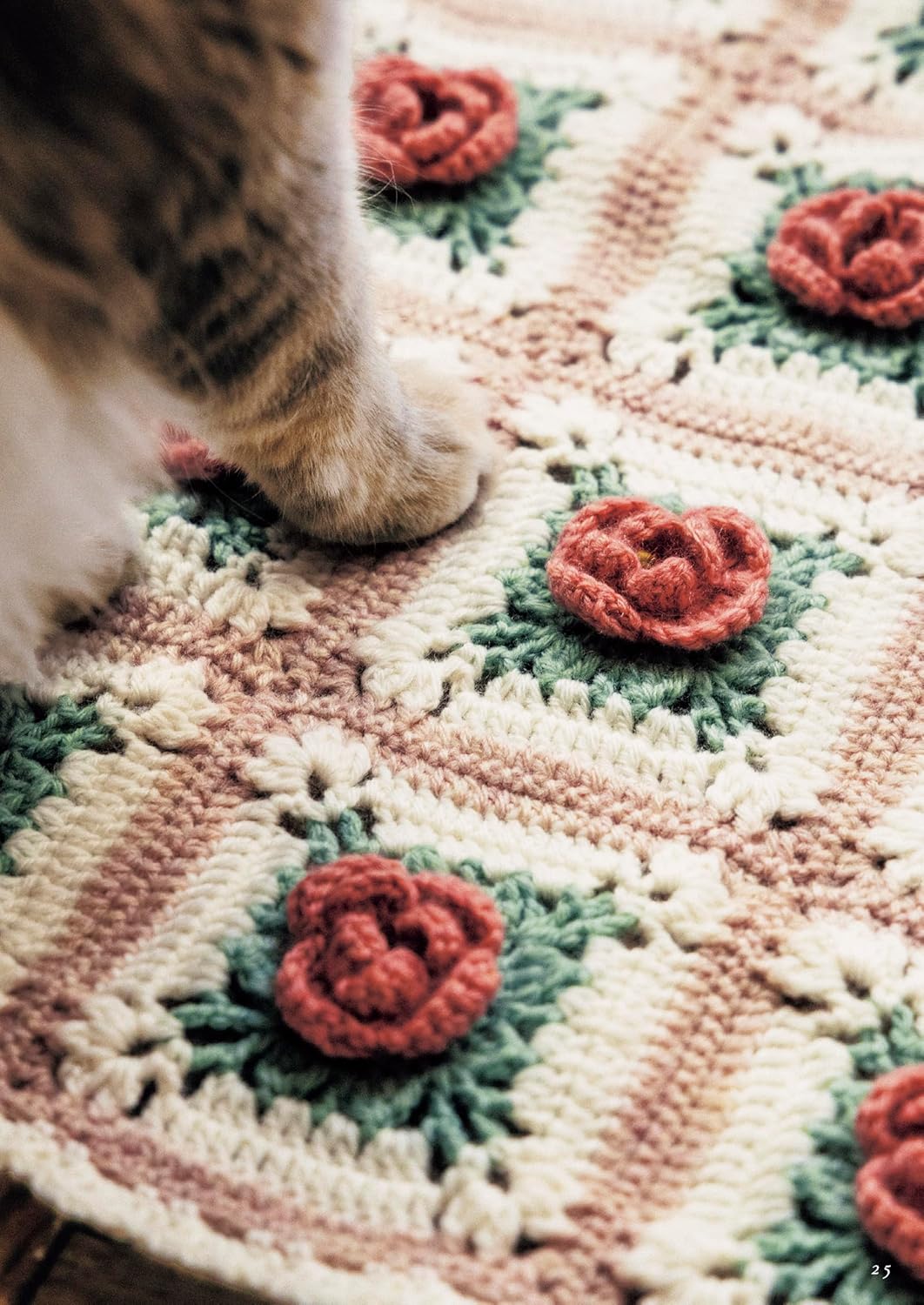 Small Crochet Flower Motif Accessories by MARUN CROCHET - Japanese Craft Book