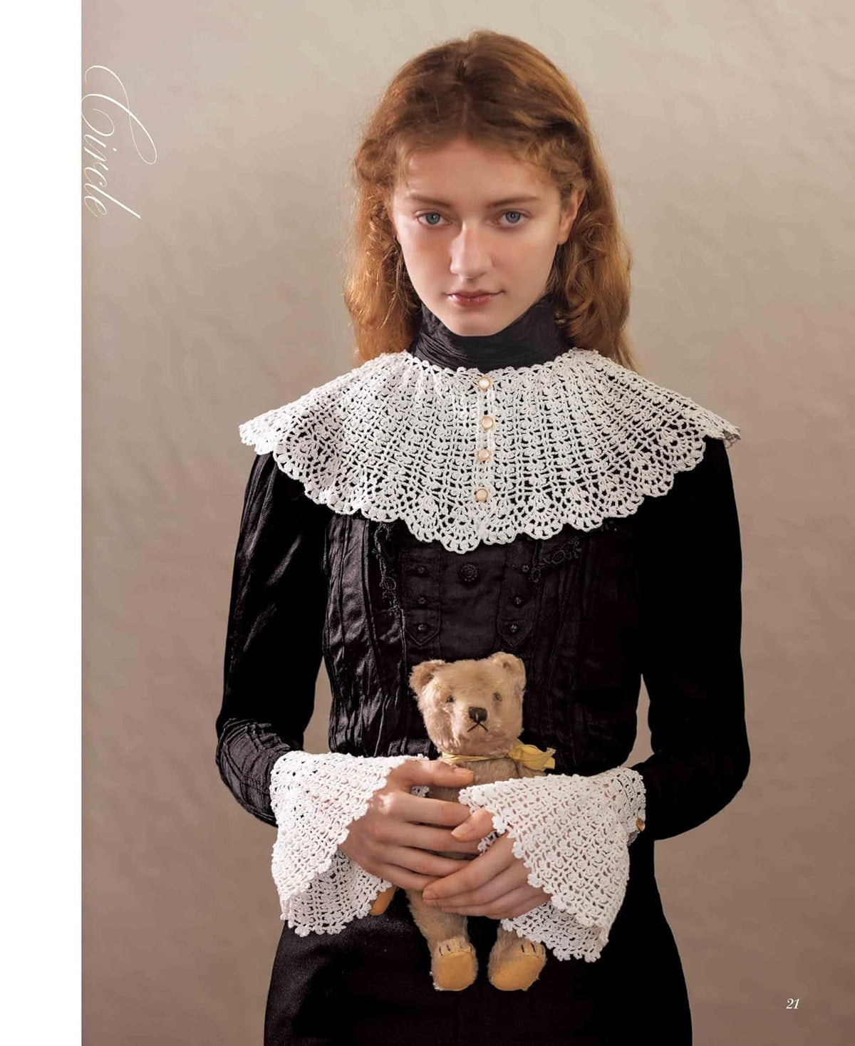 Antique-Style Crochet Lace Collars & Cuffs - Japanese Craft Book