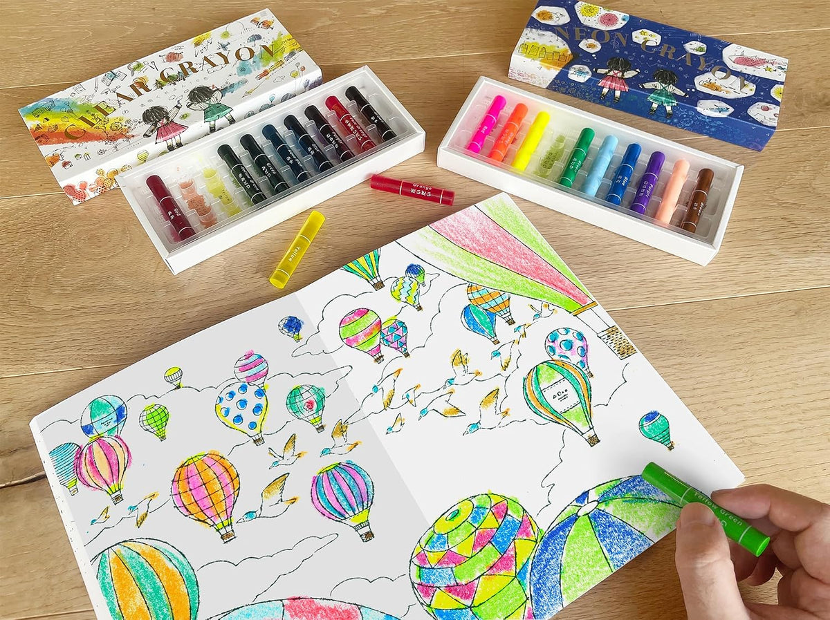 The Coloring Book for Clear and Neon Crayon : Color Outside the Lines : TRAVEL – Japanese Coloring Book
