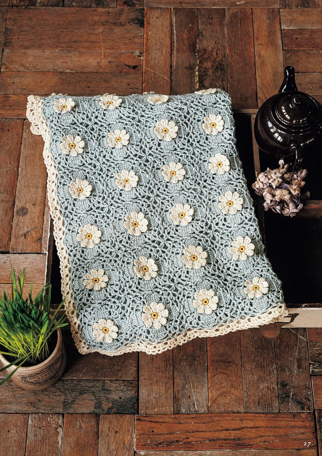 Small Crochet Flower Motif Accessories by MARUN CROCHET - Japanese Craft Book