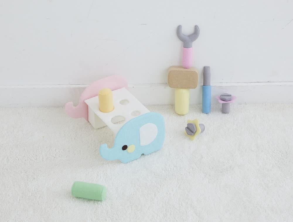 Let's Play Home with FELT Foods and Toys - Japanese Felt Craft Book (NP)